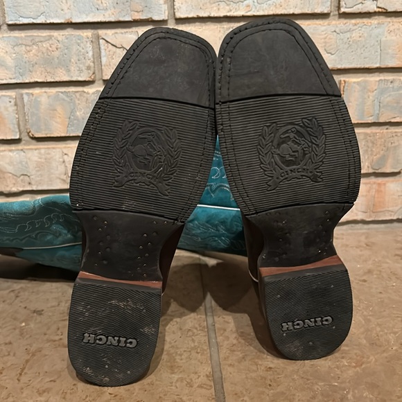 Cinch cowgirl boots. - Picture 3 of 7